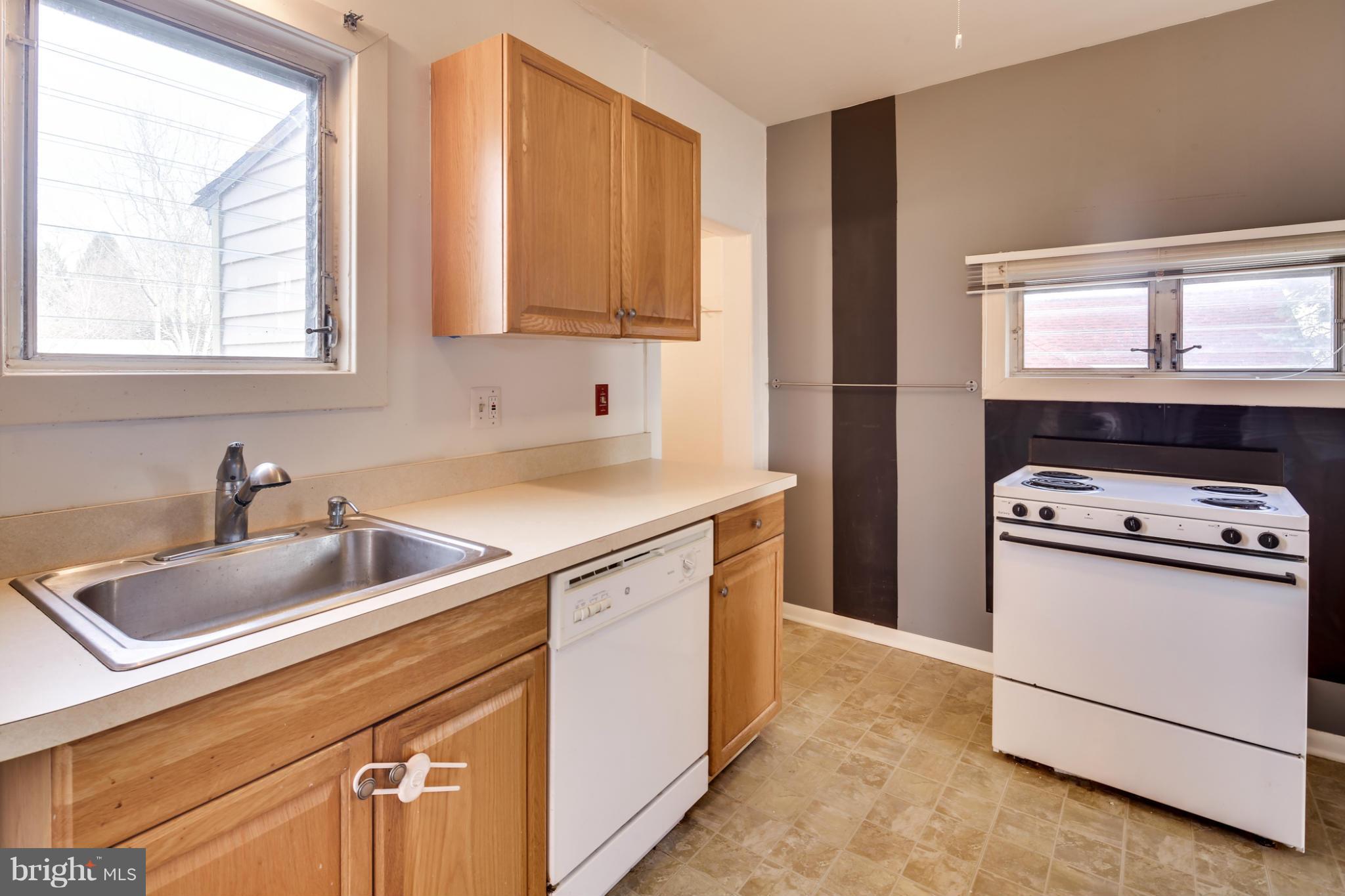 8 Sunset Road Owings Mills, MD 21117 - Photo 21 of 30 Kitchen