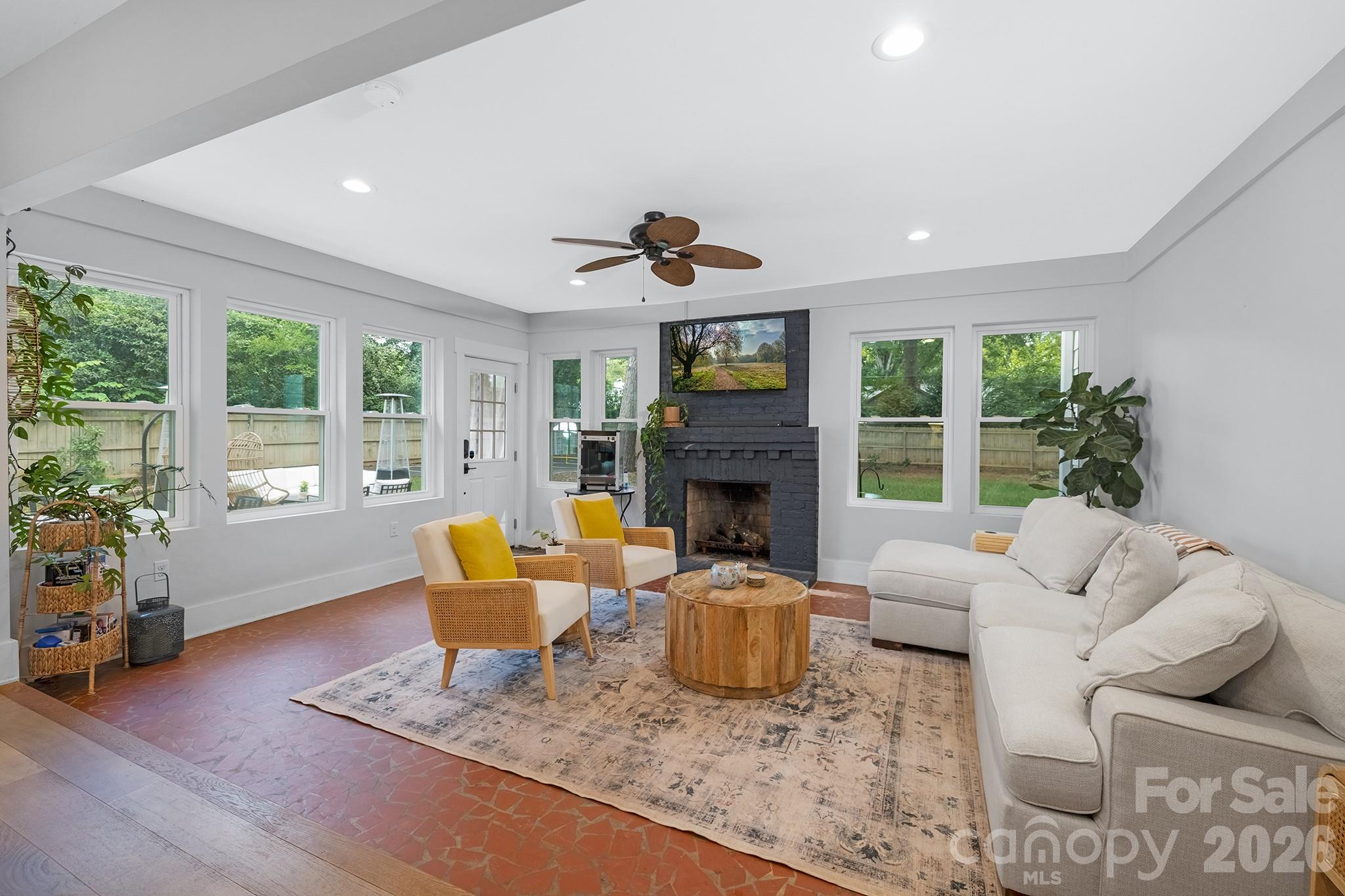 6213 Sharon Road Charlotte, NC 28210 - Photo 7 of 48