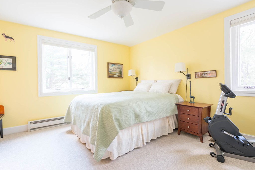 44 Applecrest Road Weston, MA 02493 - Photo 12 of 30 Gallery Image 12