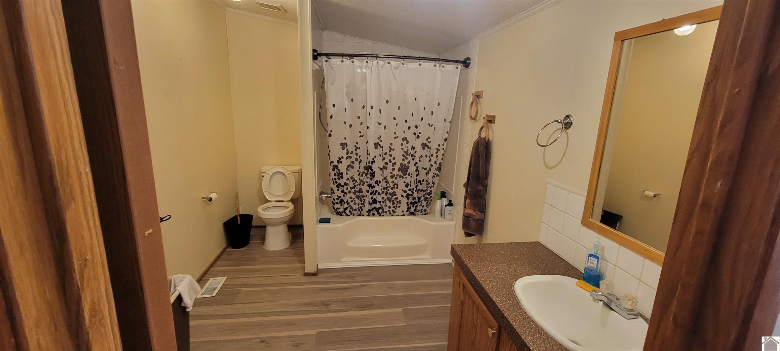 2292 Highland Road Murray, KY 42071 - Photo 17 of 27 Photo 17