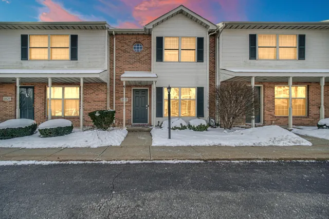 $259,900 | 1825 Dogwood Court, Crown Point, IN 46307
