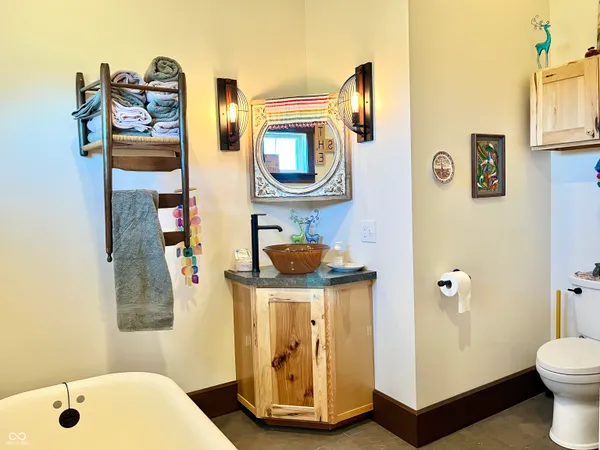 $847,900 | 3109 South Co Road 1050 West, Greensburg, IN 47240