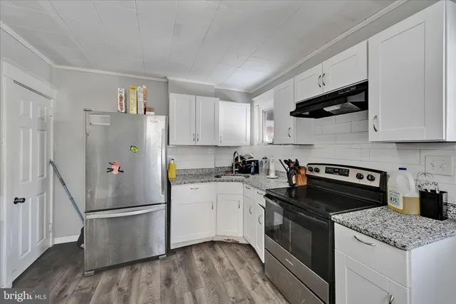 $225,000 | 204 East Avon Road, Brookhaven, PA 19015