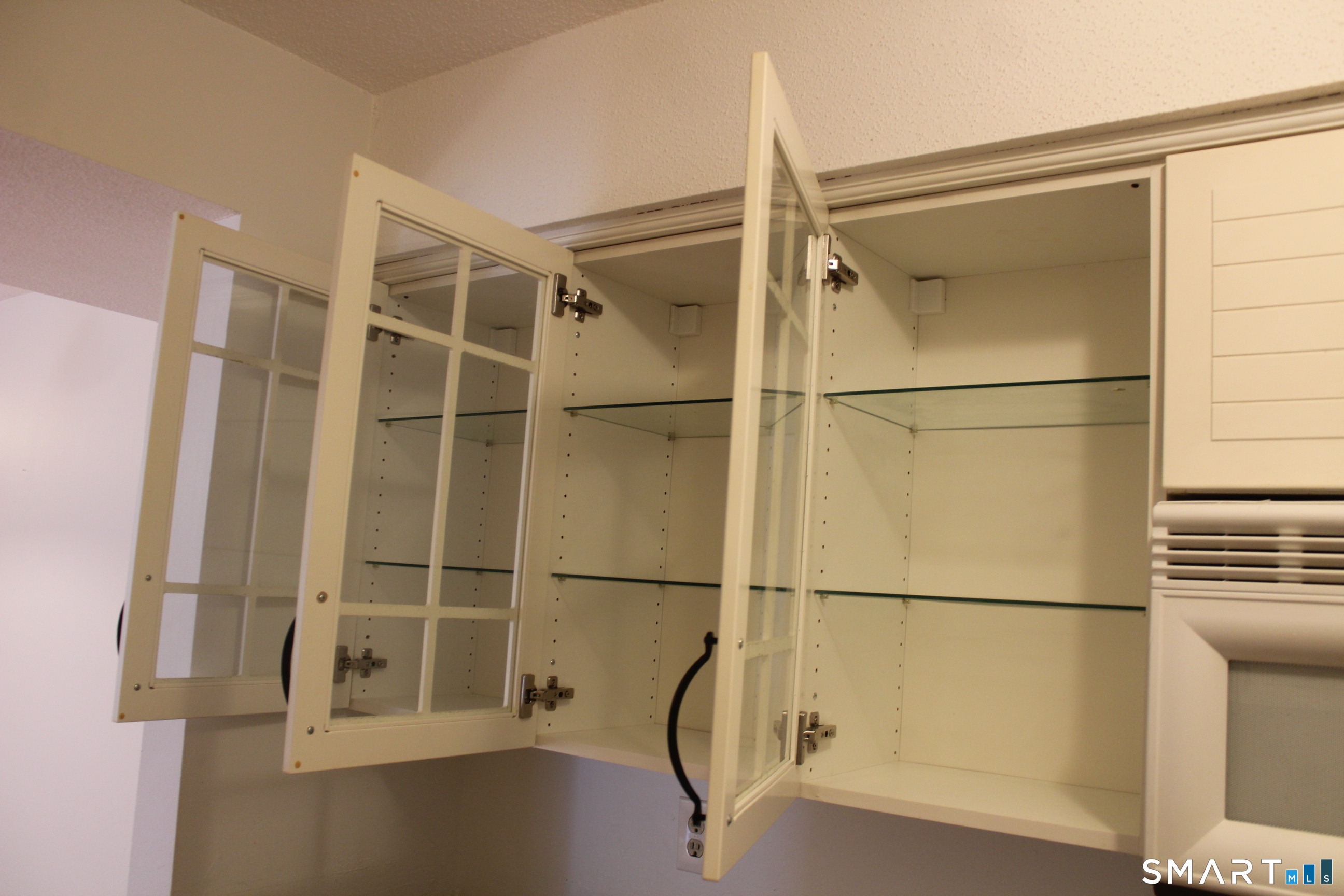 1 Concorde Way, Unit B4 Windsor Locks, CT 06096 - Photo 28 of 40 a bathroom with a shower