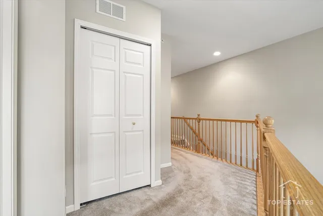 $360,000 | 1631 Pauline Circle, Mundelein, IL 60060