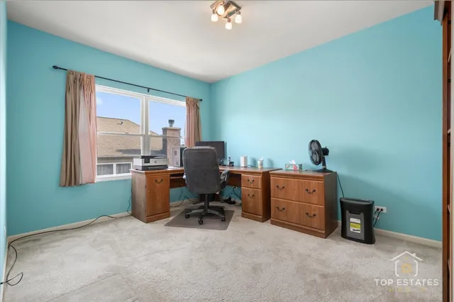 $360,000 | 1631 Pauline Circle, Mundelein, IL 60060