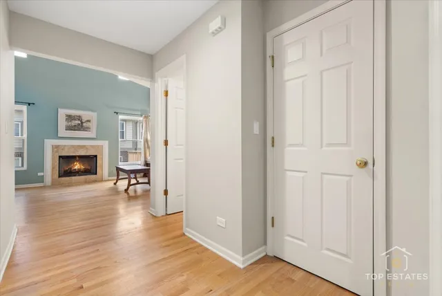 $360,000 | 1631 Pauline Circle, Mundelein, IL 60060