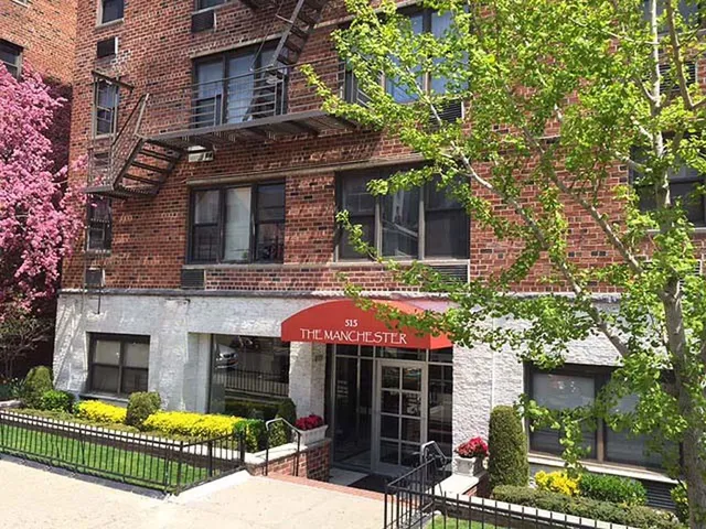 $650,000 | 515 East 7th Street, Unit 5H | Kensington