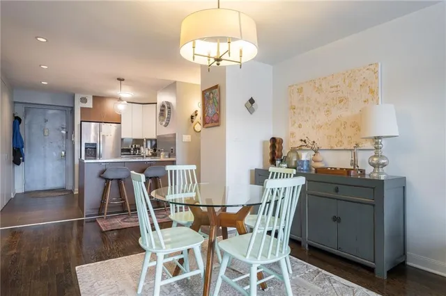 $650,000 | 515 East 7th Street, Unit 5H | Kensington