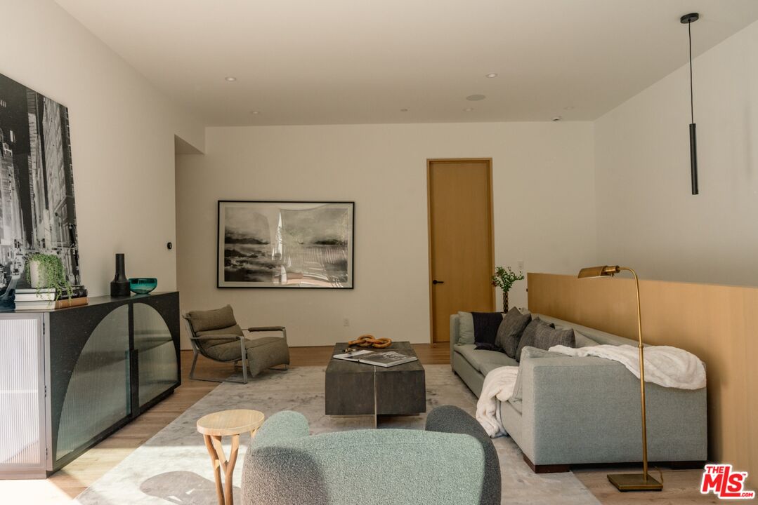 1508 Roscomare Road Los Angeles, CA 90077 - Photo 14 of 29