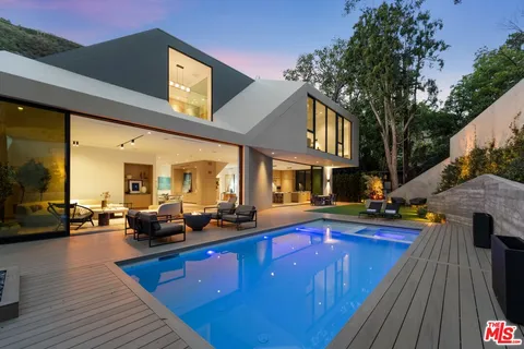 $7,990,000 | 1508 Roscomare Road, Los Angeles, CA 90077