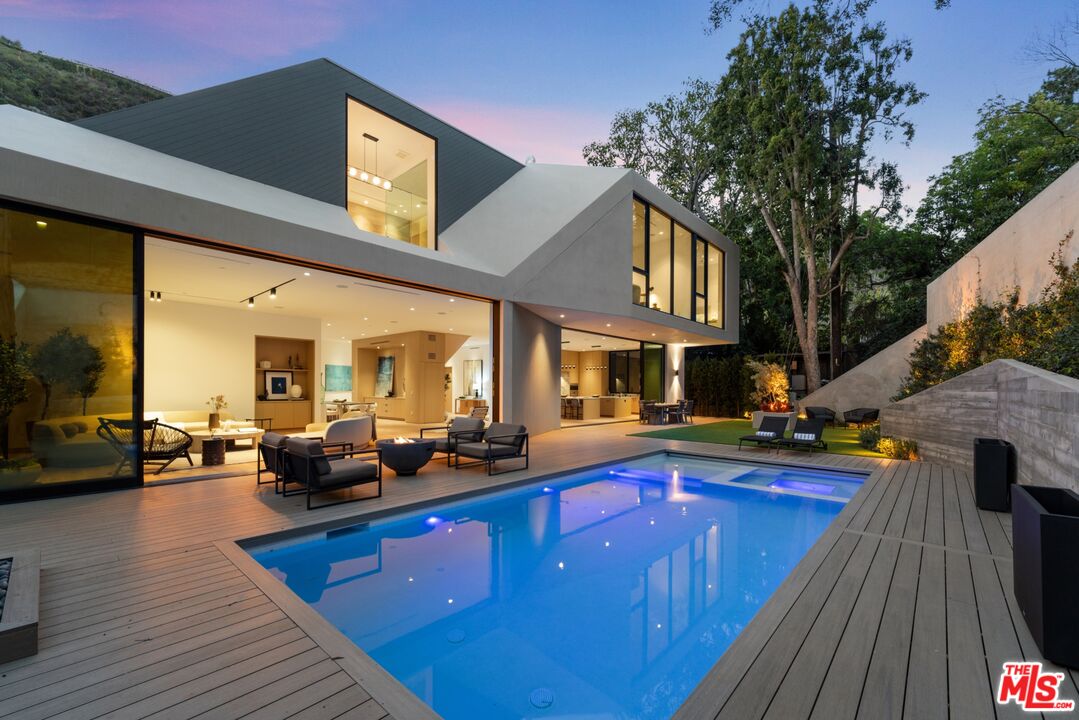 1508 Roscomare Road Los Angeles, CA 90077 - Photo 2 of 29