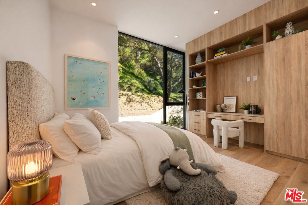 1508 Roscomare Road Los Angeles, CA 90077 - Photo 22 of 29