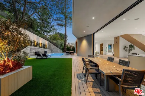 $7,990,000 | 1508 Roscomare Road, Los Angeles, CA 90077