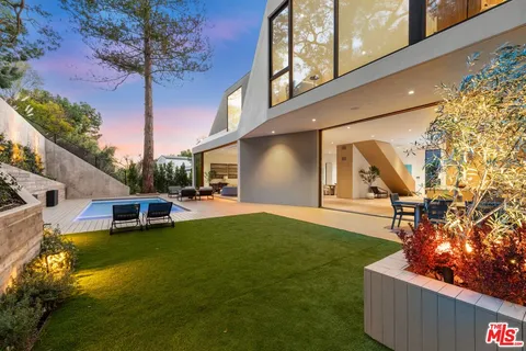 $7,990,000 | 1508 Roscomare Road, Los Angeles, CA 90077