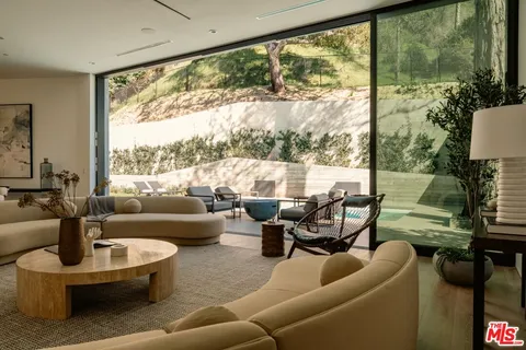 $7,990,000 | 1508 Roscomare Road, Los Angeles, CA 90077