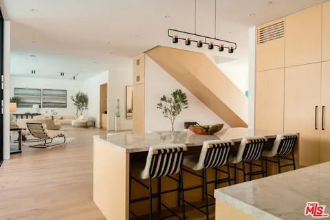 $7,990,000 | 1508 Roscomare Road, Los Angeles, CA 90077