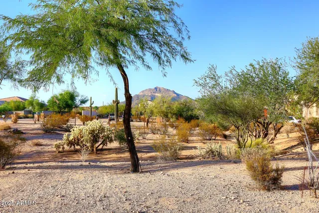 $995,000 | 1105 North 110th Street, Mesa, AZ 85207