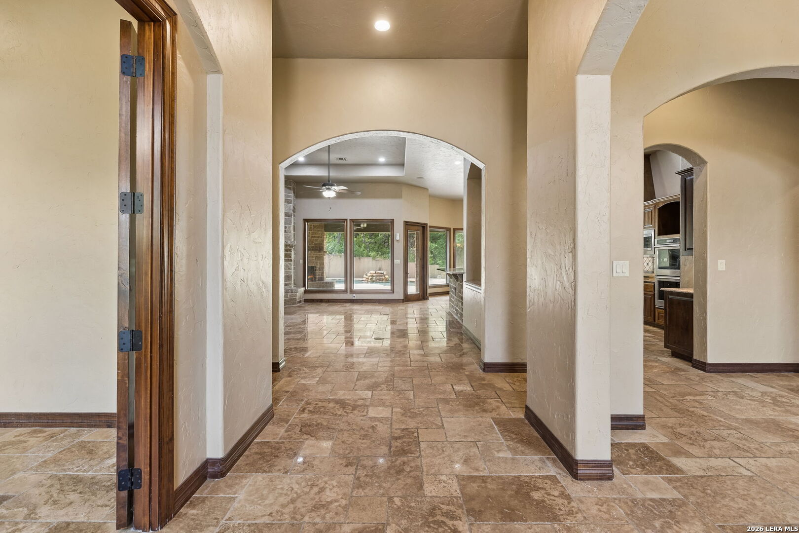 18872 Helotes Ridge Helotes, TX 78023 - Photo 16 of 108 Gallery Image 16