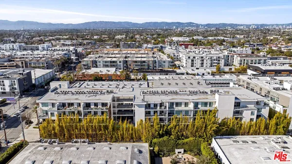 $6,000 | 4140 Glencoe Avenue, Unit 602, Marina del Rey, CA 90292