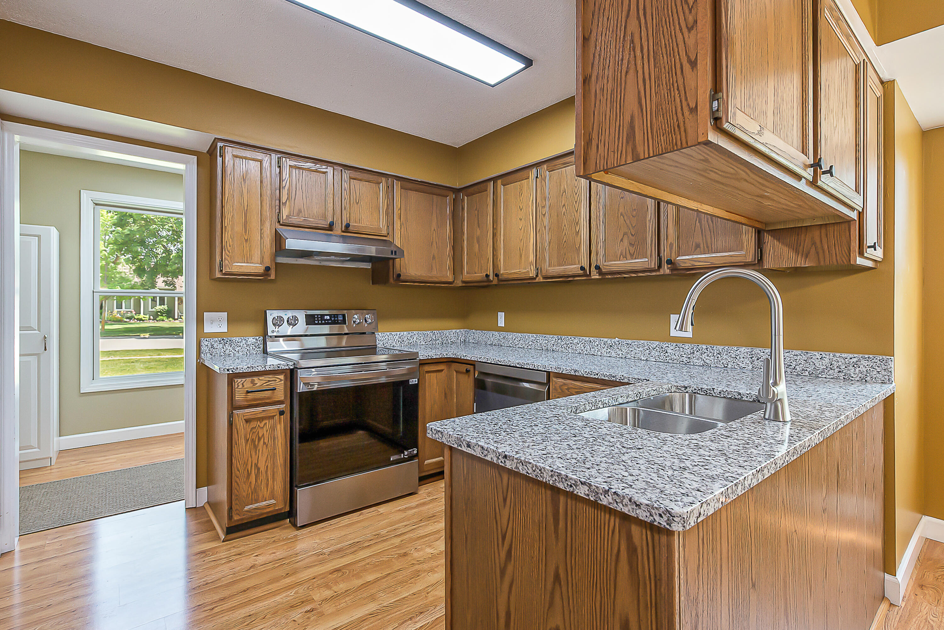 1196 Rathfon Circle Saline, MI 48176 - Photo 12 of 46 DSC_0708