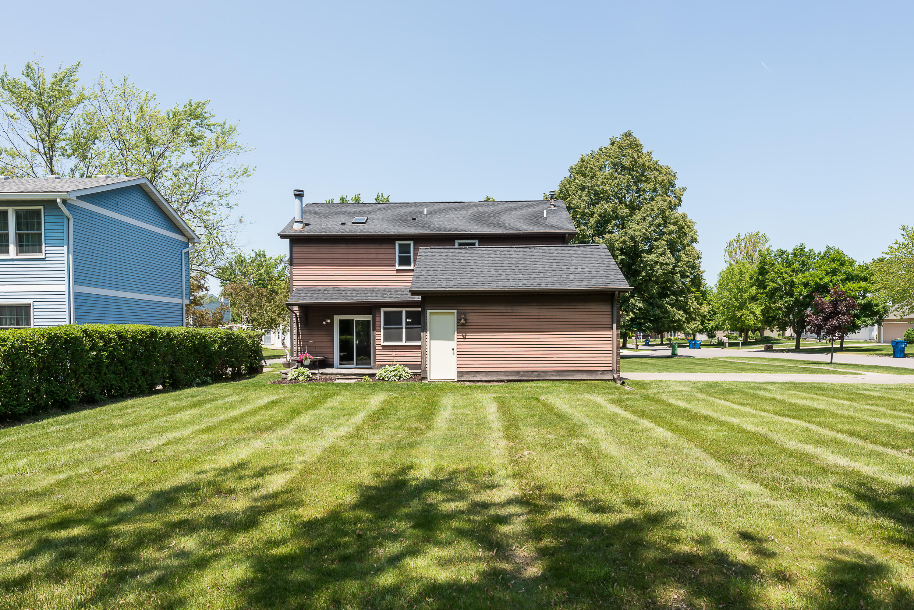 1196 Rathfon Circle Saline, MI 48176 - Photo 2 of 46 DSC_0611