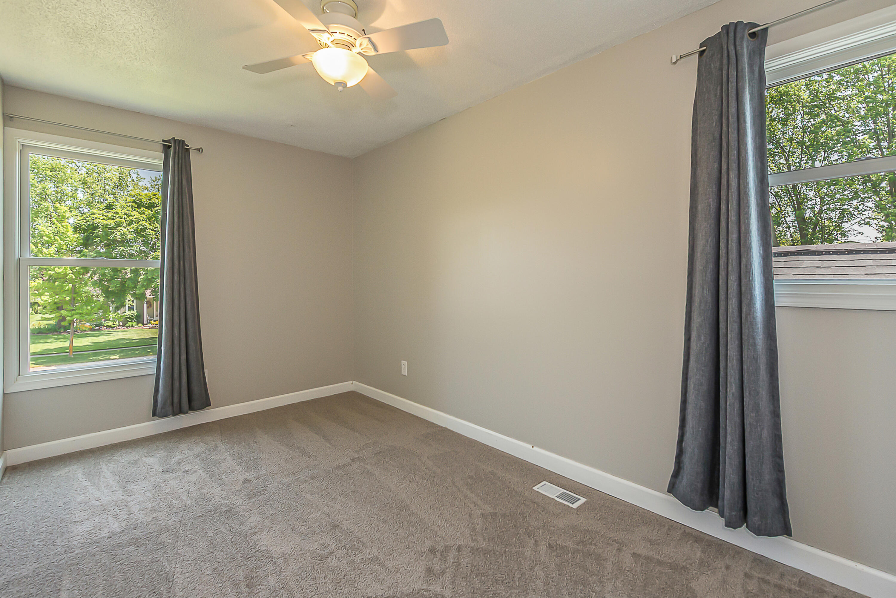 1196 Rathfon Circle Saline, MI 48176 - Photo 31 of 46 DSC_0835