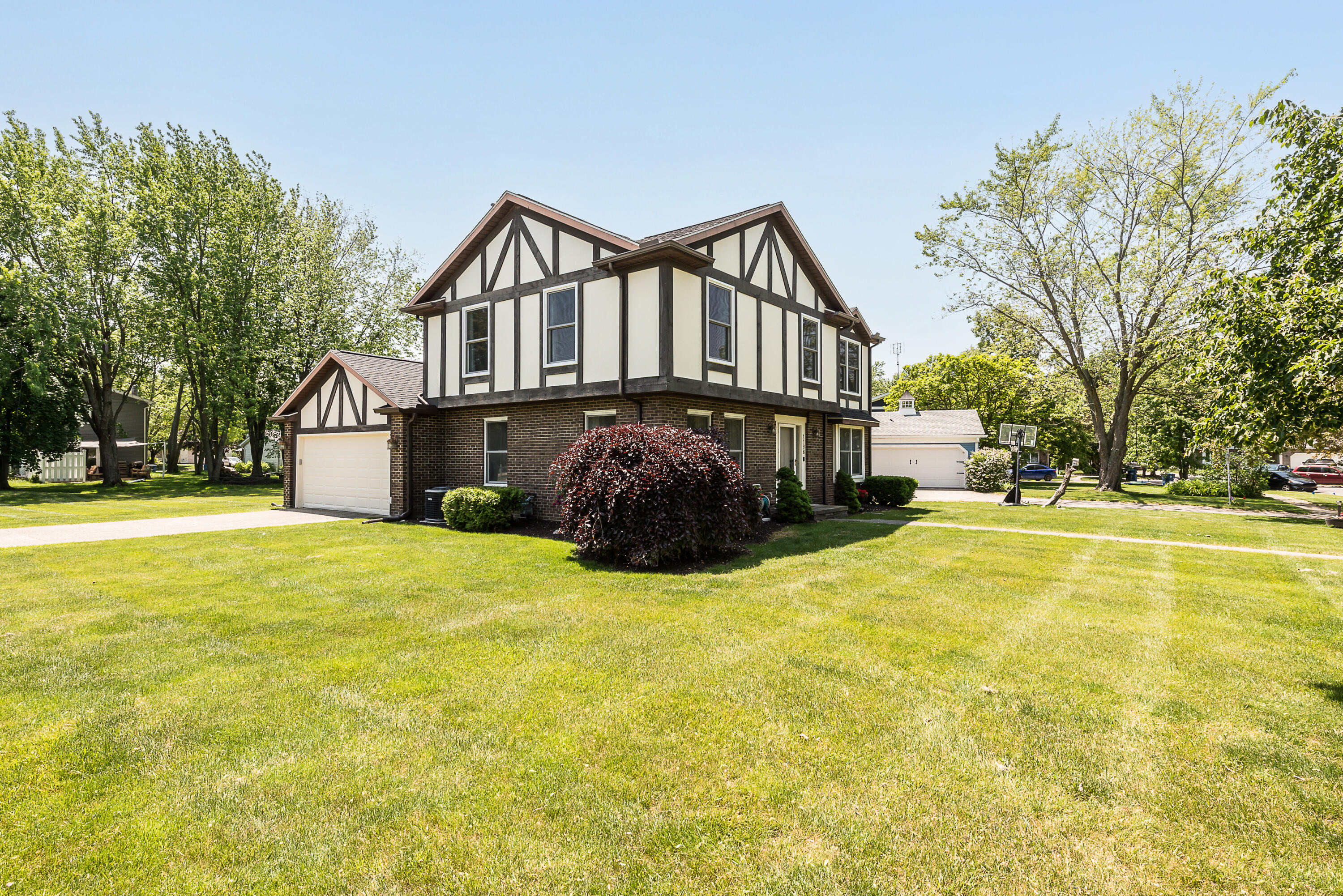 1196 Rathfon Circle Saline, MI 48176 - Photo 41 of 46 DSC_6