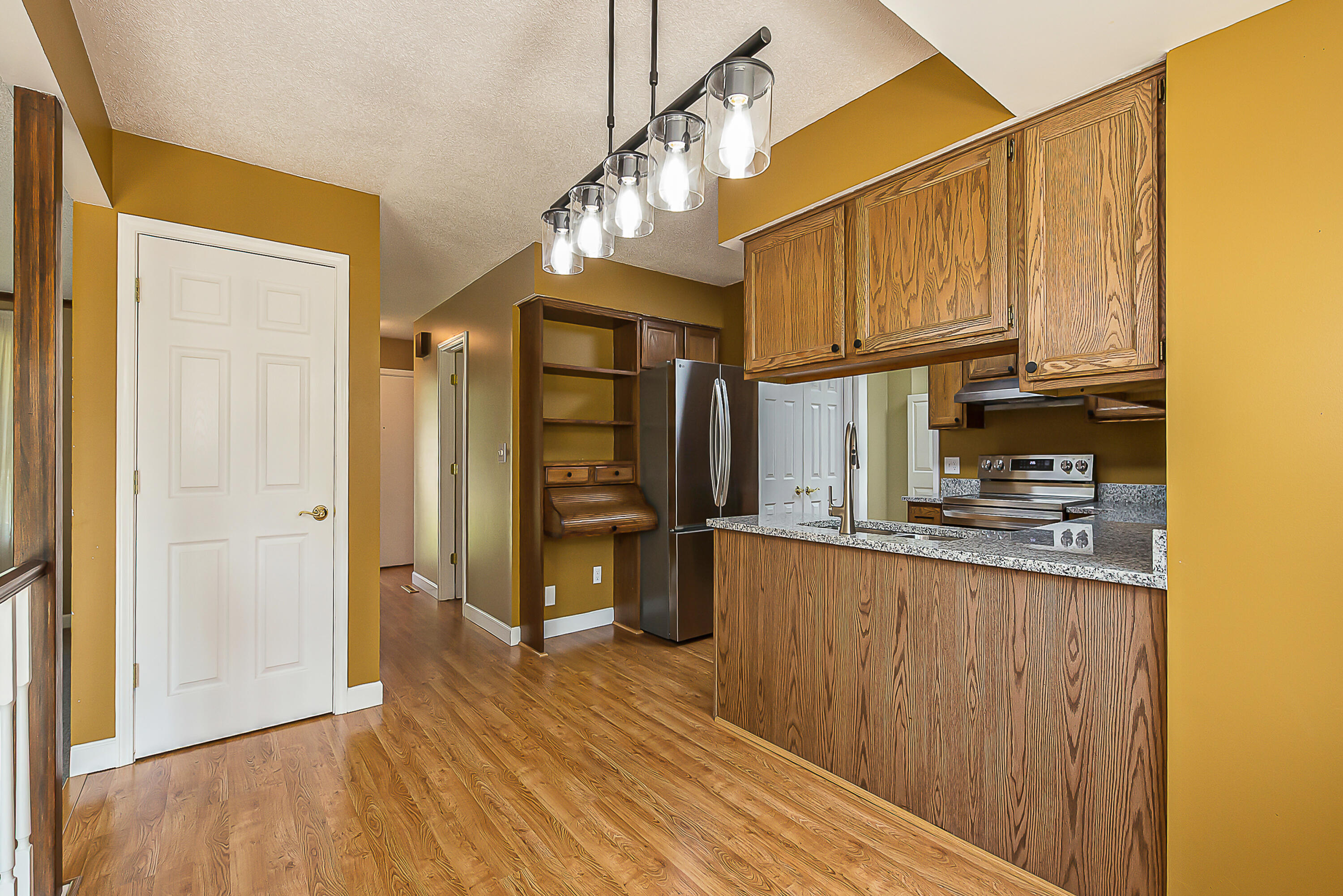 1196 Rathfon Circle Saline, MI 48176 - Photo 10 of 46 DSC_0700