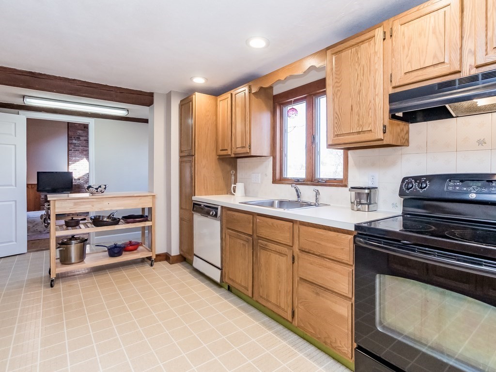 15 Nathaniel Road Winchester, MA 01890 - Photo 19 of 35 Gallery Image 19
