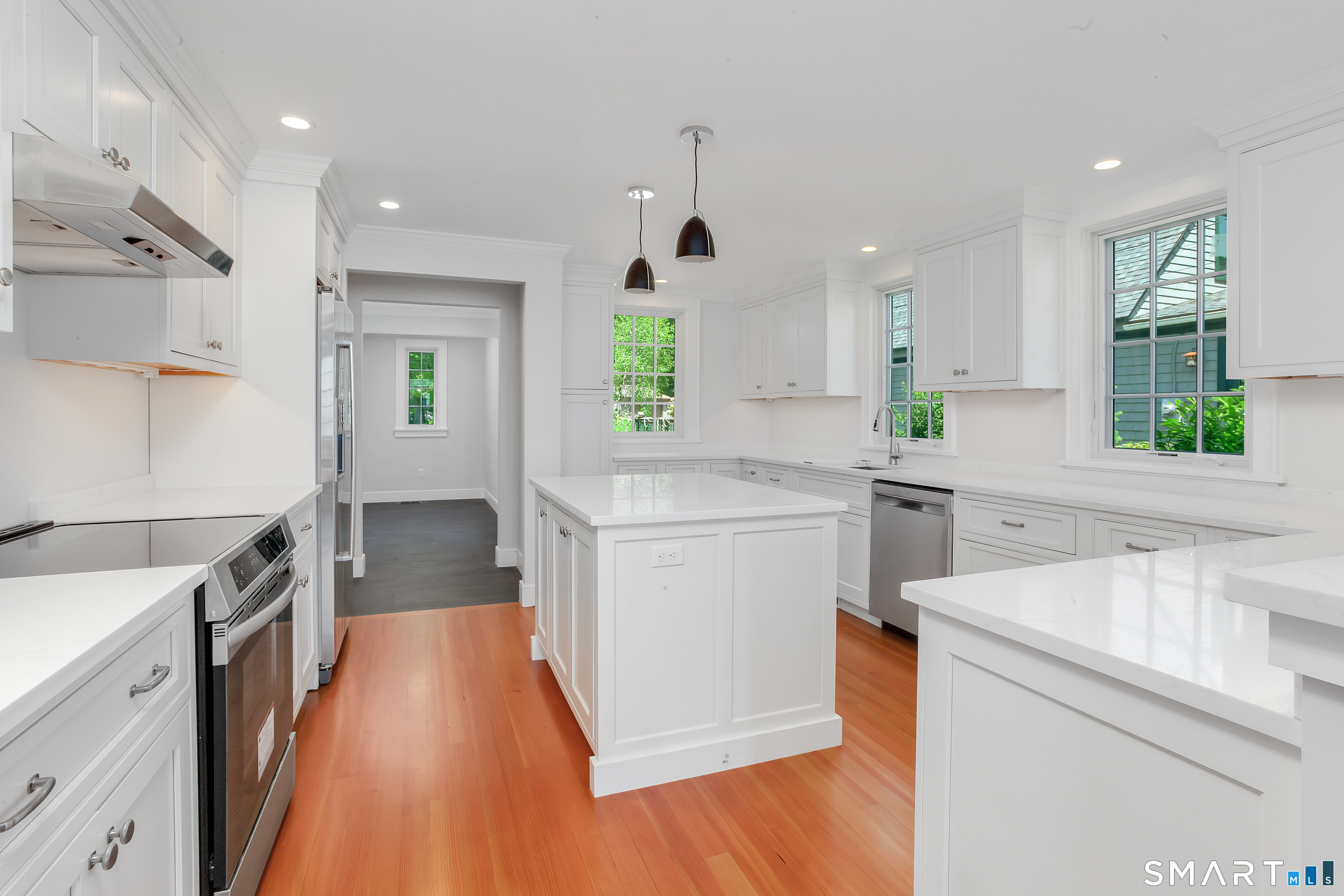 32 Wood Road Branford, CT 06405 - Photo 22 of 40