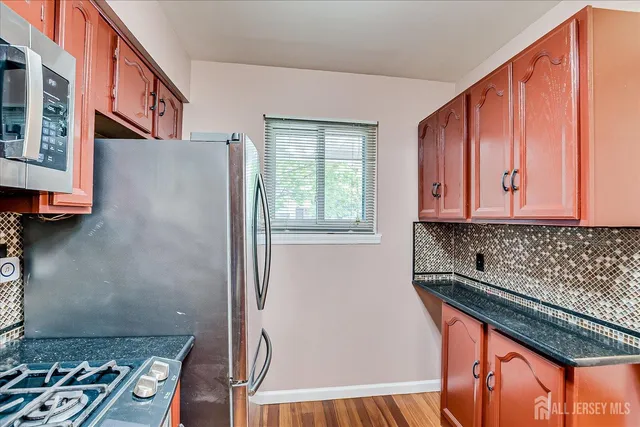 $3,200 | 6 Tulip Court, Edison, NJ 08820