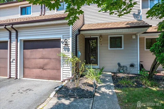 $3,200 | 6 Tulip Court, Edison, NJ 08820