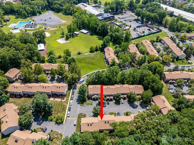 $3,200 | 6 Tulip Court, Edison, NJ 08820