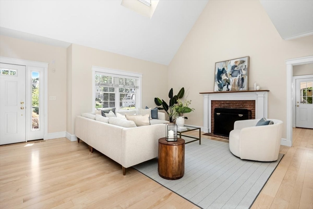 7 Stevens Way Hingham, MA 02043 - Photo 5 of 39