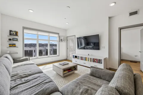 $299,000 | 400 Herron Drive, Unit 416, Nashville, TN 37210