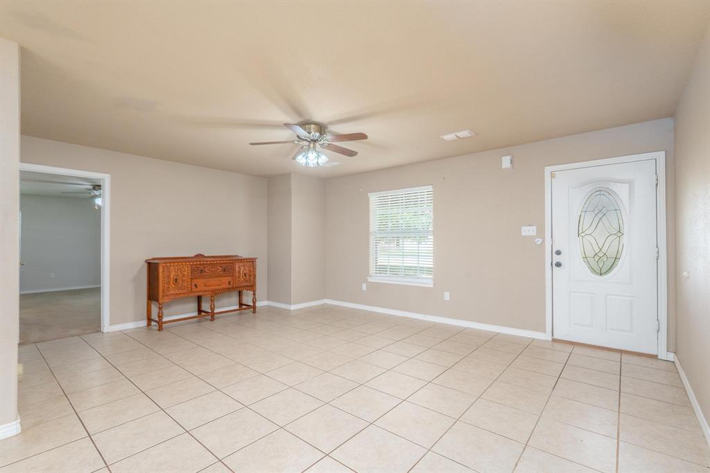 207 Locust Street Merkel, TX 79536 - Photo 3 of 40