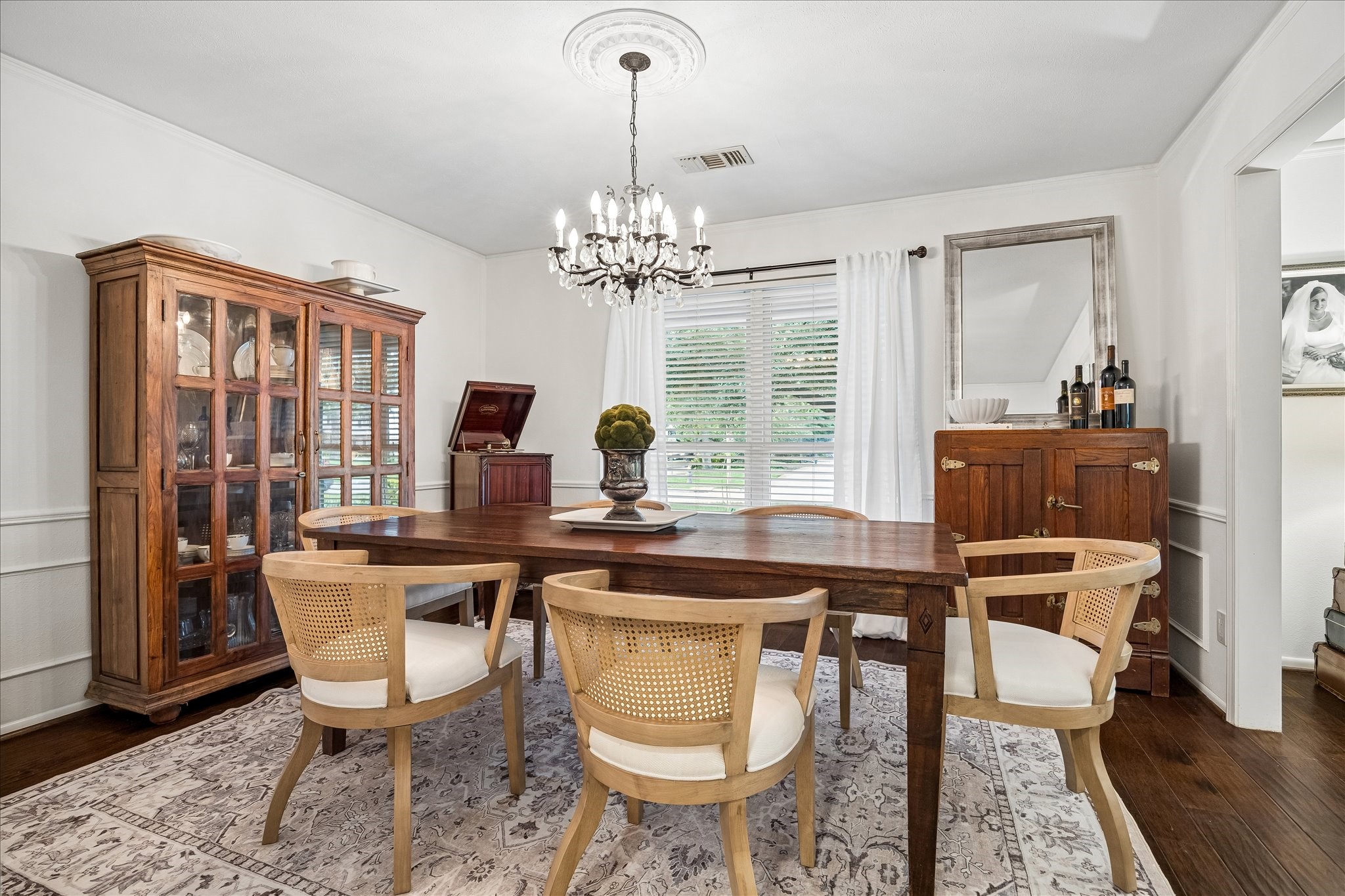 13931 Taylorcrest Road Houston, TX 77079 - Photo 9 of 50 Dining room adjacent to Living and Kitchen