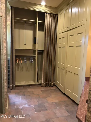 $685,000 | 705 Washington Street, Natchez, MS 39120