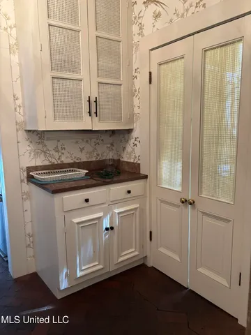 $685,000 | 705 Washington Street, Natchez, MS 39120