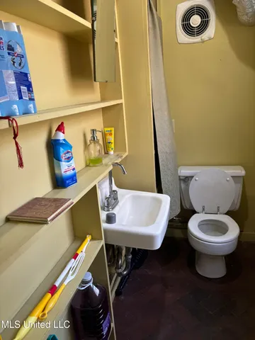 $685,000 | 705 Washington Street, Natchez, MS 39120