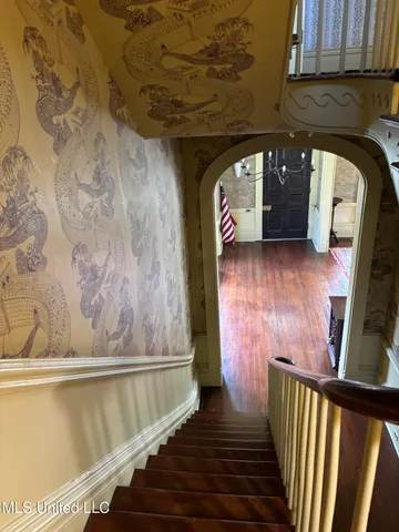 $685,000 | 705 Washington Street, Natchez, MS 39120