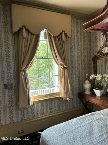 $685,000 | 705 Washington Street, Natchez, MS 39120