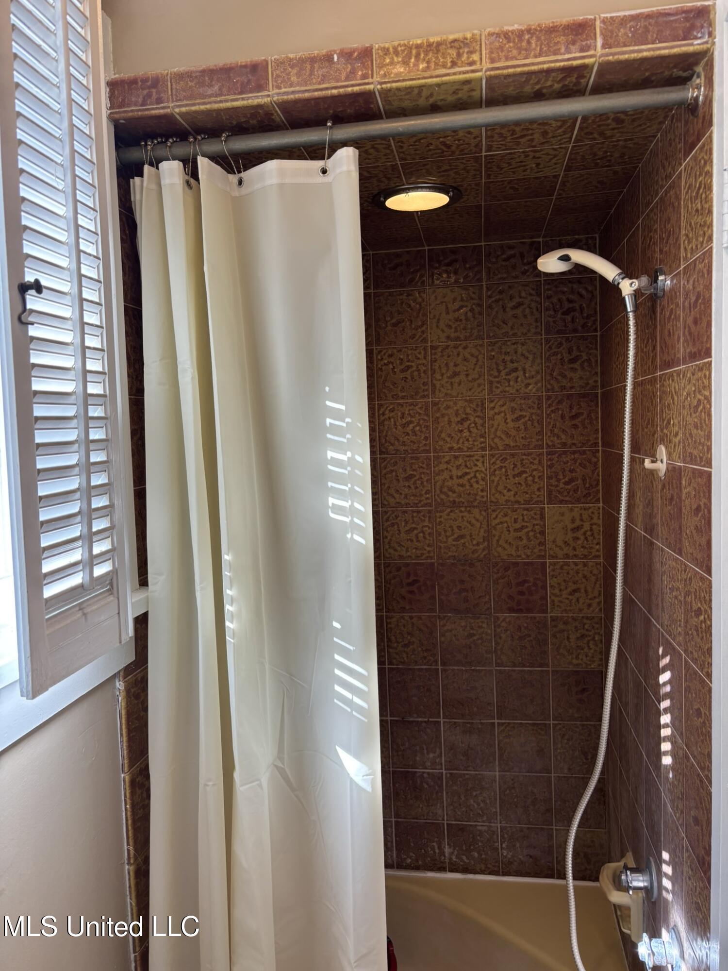 705 Washington Street Natchez, MS 39120 - Photo 43 of 57 IMG_2391