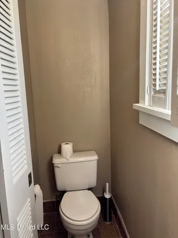 $685,000 | 705 Washington Street, Natchez, MS 39120