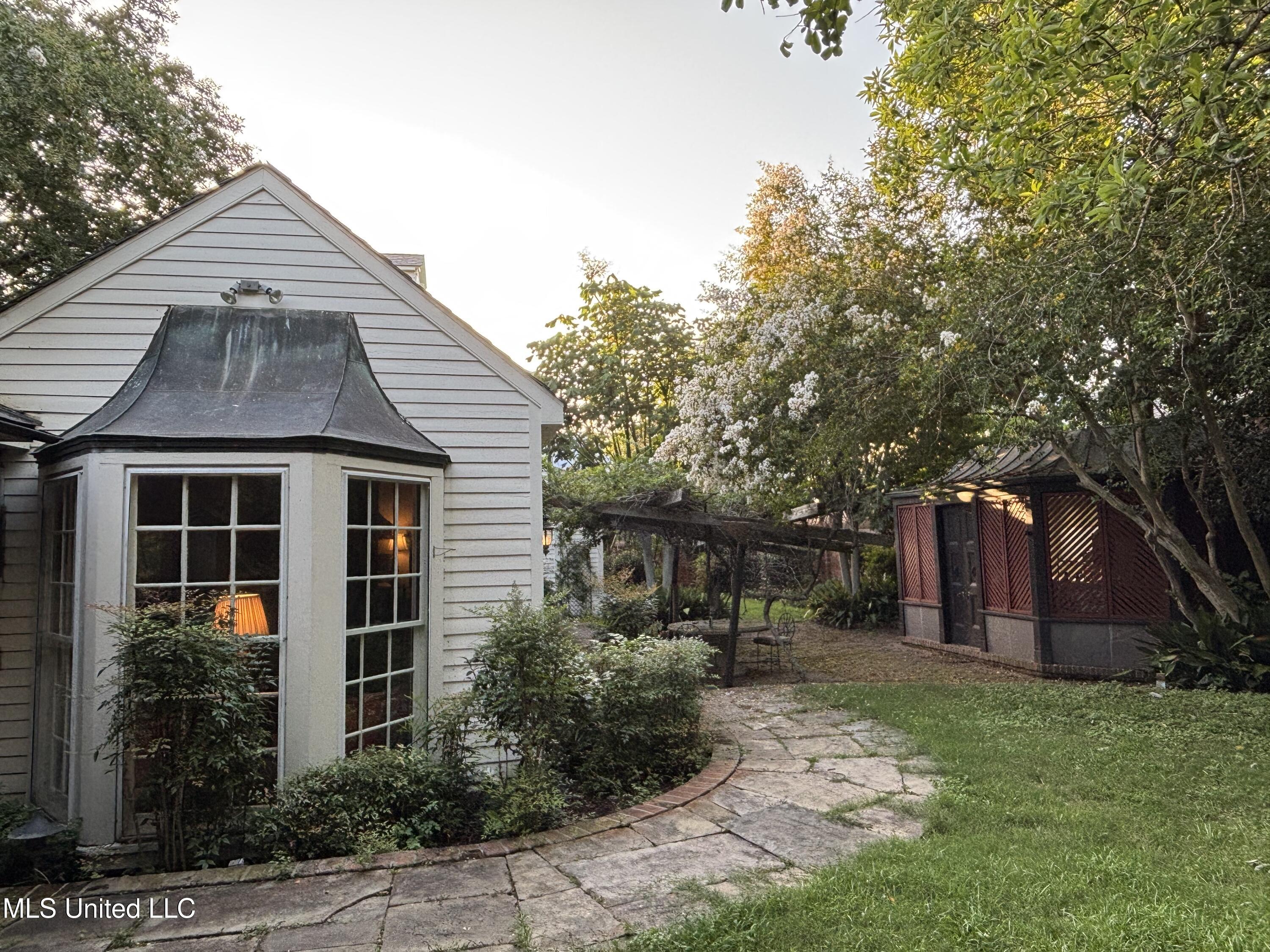 705 Washington Street Natchez, MS 39120 - Photo 45 of 57 IMG_2354