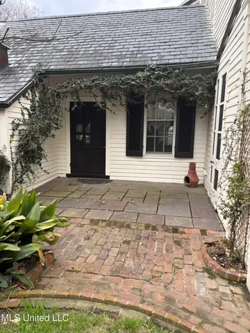 $685,000 | 705 Washington Street, Natchez, MS 39120