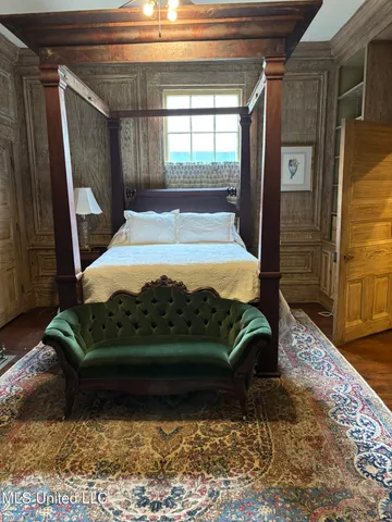 $685,000 | 705 Washington Street, Natchez, MS 39120