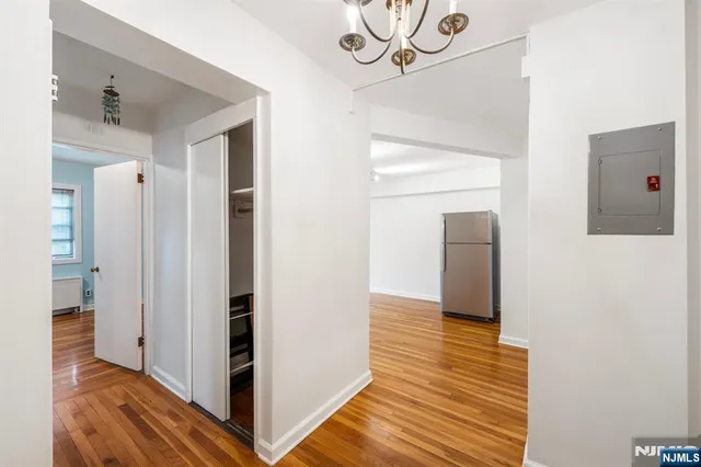 $199,999 | 3061 Edwin Avenue, Unit 3E, Fort Lee, NJ 07024