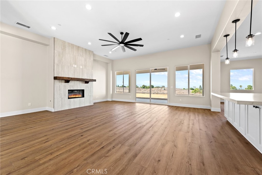 7925 Featherstone Court Riverside, CA 92506 - Photo 5 of 20 Gallery Image 5